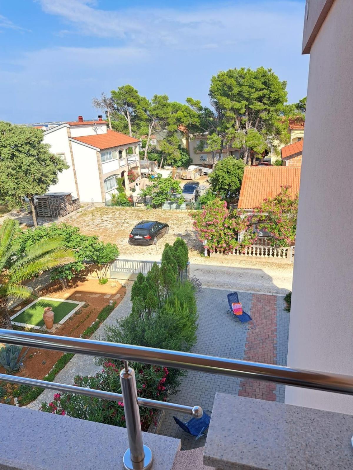 Apartmani Vukadin Vir Exterior photo